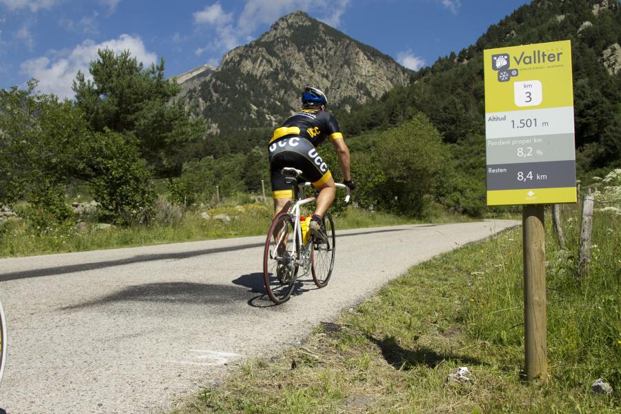 Las estaciones de montaña de FGC Turisme te proponen varios retos para disfrutar del deporte este verano