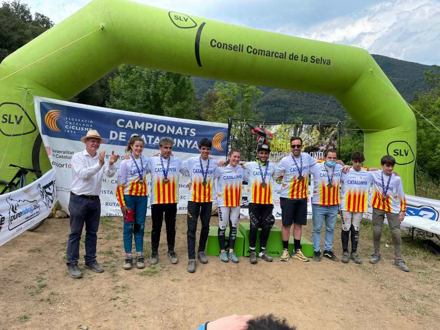 Aina González y Alex Marín, campeones de Cataluña de DH 2021 en Osor