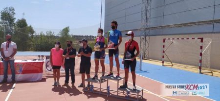 Triunfo de David Pereira y Rocío Espada las Huelva Series XCM de Calañas