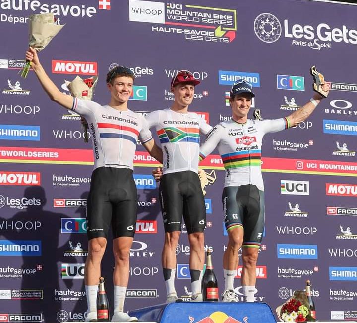 Hatherly y Keller se imponen en el XCC de Les Gets