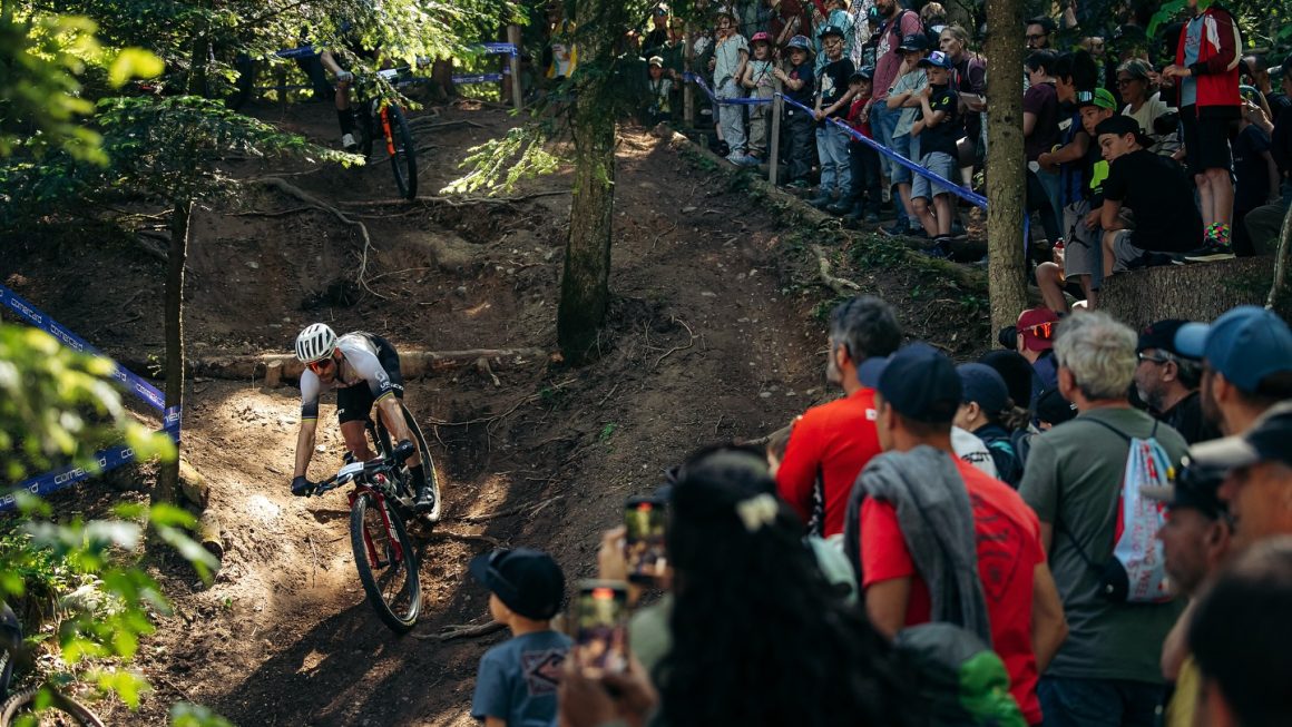 Vídeo con lo mejor de las carreras de XCO en Nove Mesto 2025