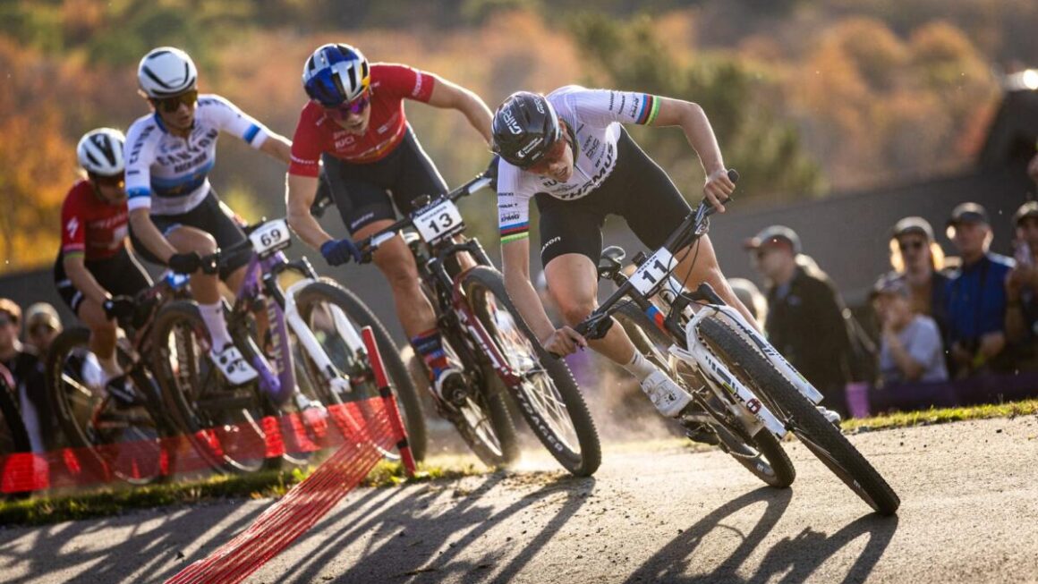 Rissveds y Blevins vencen el Short Track de Lake Placid