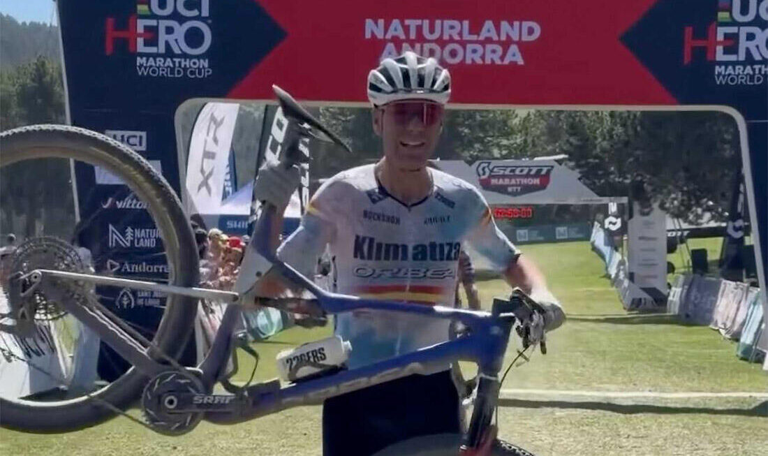 David Valero consigue la primera victoria nacional en la Copa del Mundo XCM