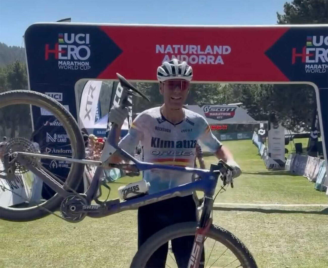 David Valero consigue la primera victoria nacional en la Copa del Mundo XCM